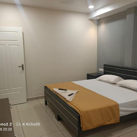 Mhb Motel Kochi Kültér fotó