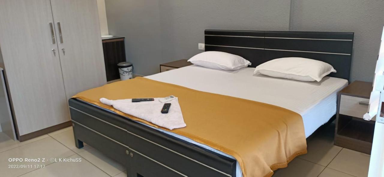Mhb Motel Kochi Kültér fotó